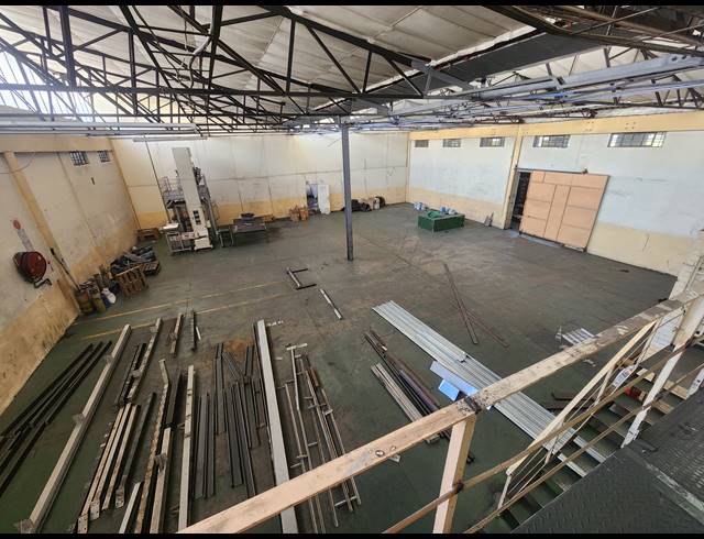 1,553M² WAREHOUSE TO LET IN WADEVILLE